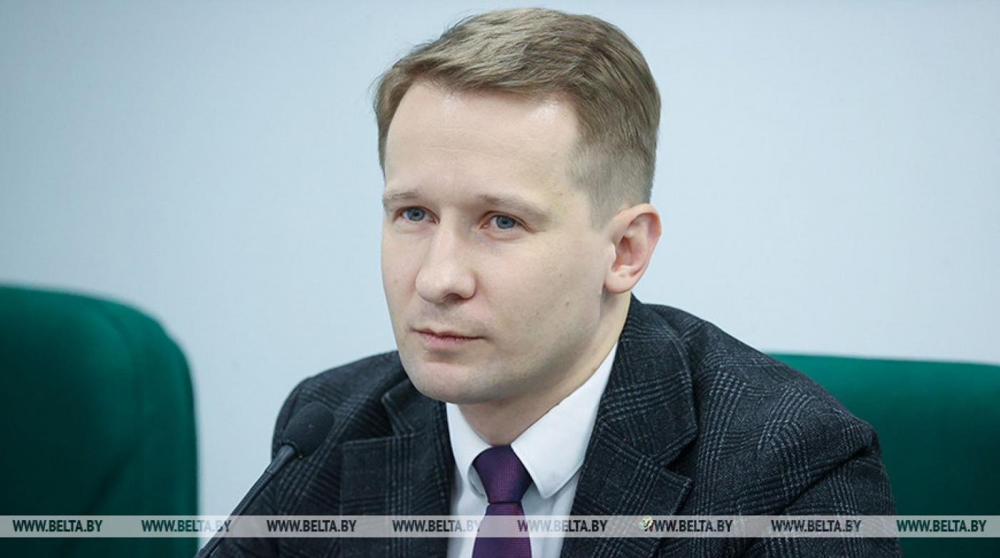 СМИ о нас: прошла пресс-конференция с участием Алексея Ермакова о поддержке молодых ученых и самых популярных научных направлениях